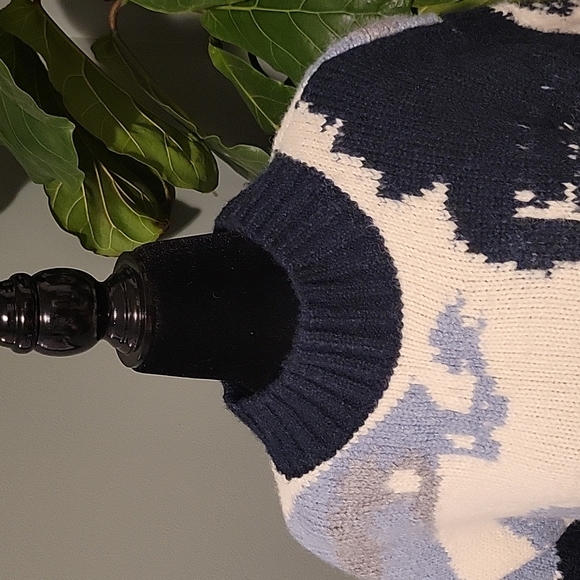 Beautiful hand knit mock neck sweater - Picture 2 of 6